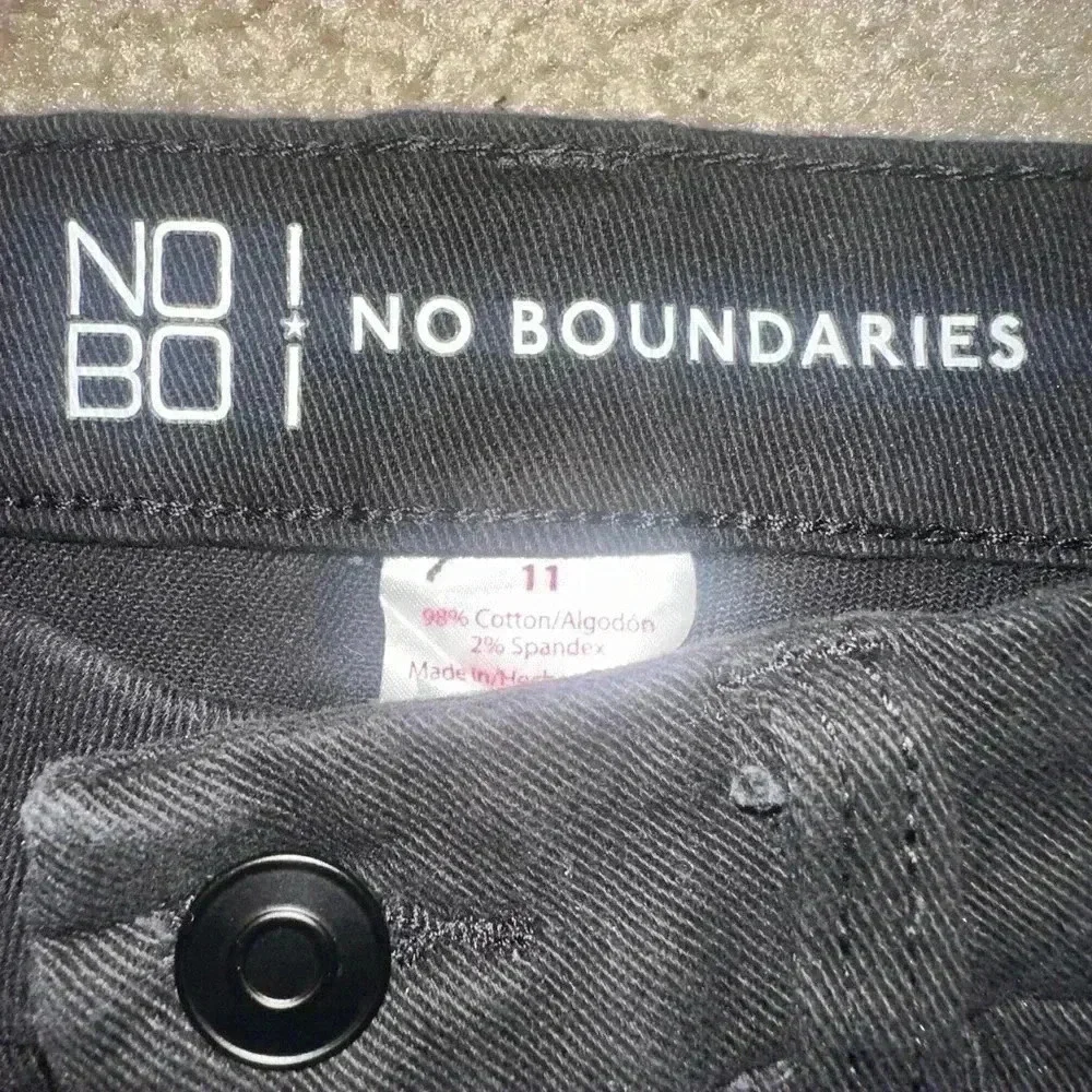 No Boundaries Denim Shorts Bundle - Picture 4 of 4
